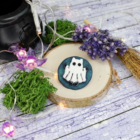 Broszka kot Halloween